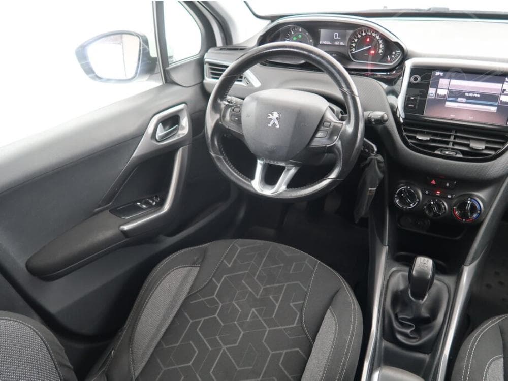 2017 Peugeot 2008 - 7