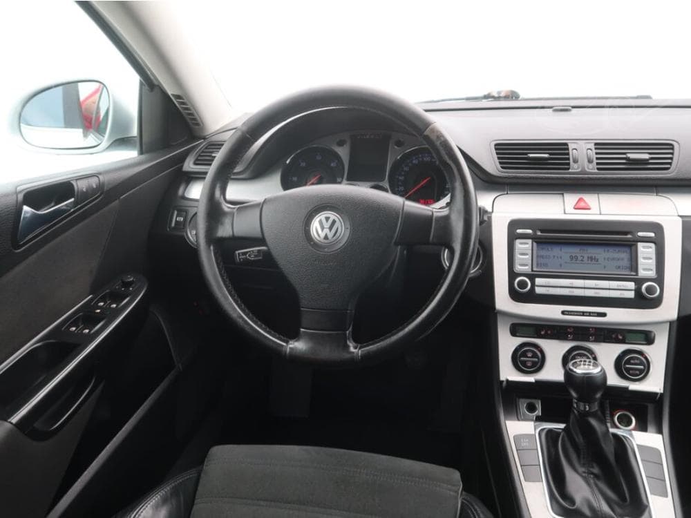 2007 Volkswagen PASSAT - 7