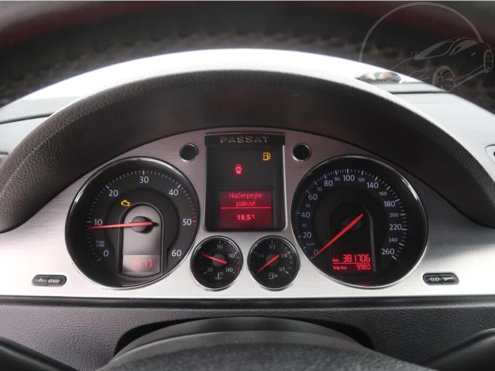 2007 Volkswagen PASSAT - 11