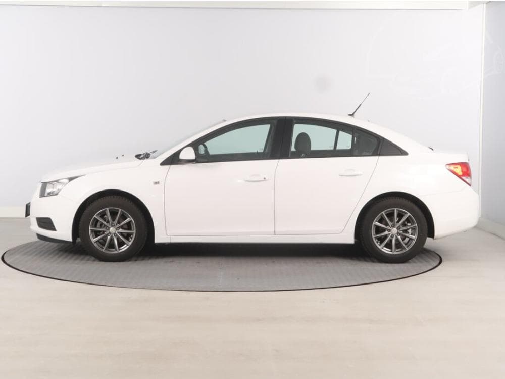 2009 Chevrolet CRUZE - 3