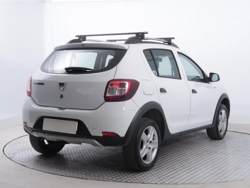 2016 Dacia SANDERO - 5