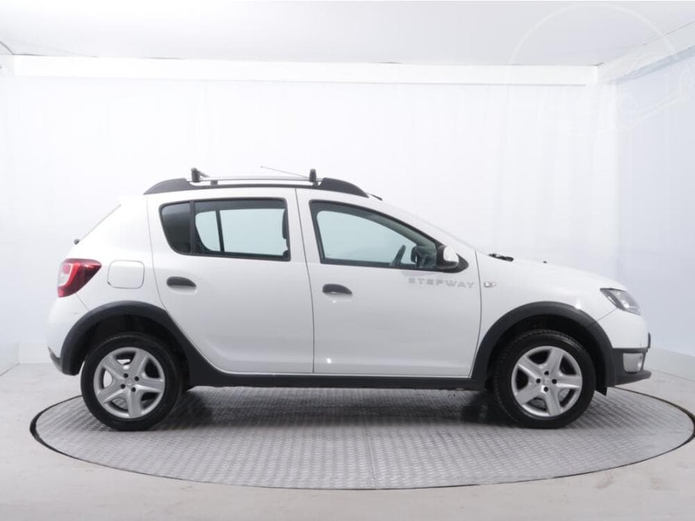 2016 Dacia SANDERO - 6