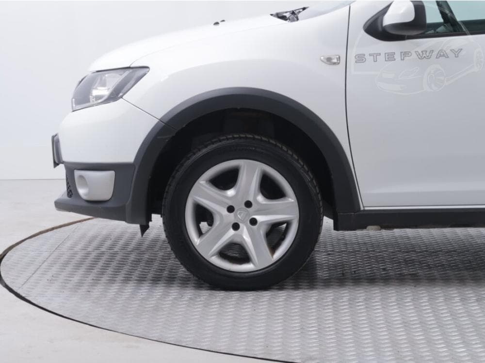 2016 Dacia SANDERO - 14