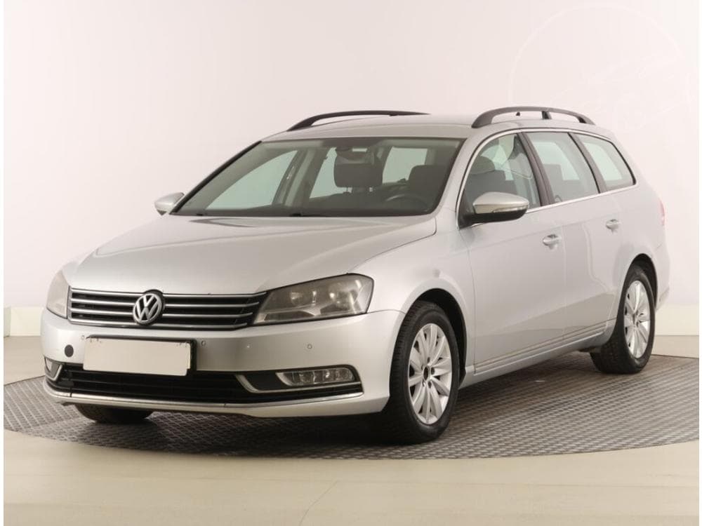 2012 Volkswagen PASSAT - 2