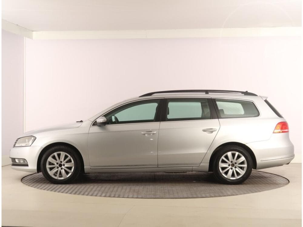 2012 Volkswagen PASSAT - 3
