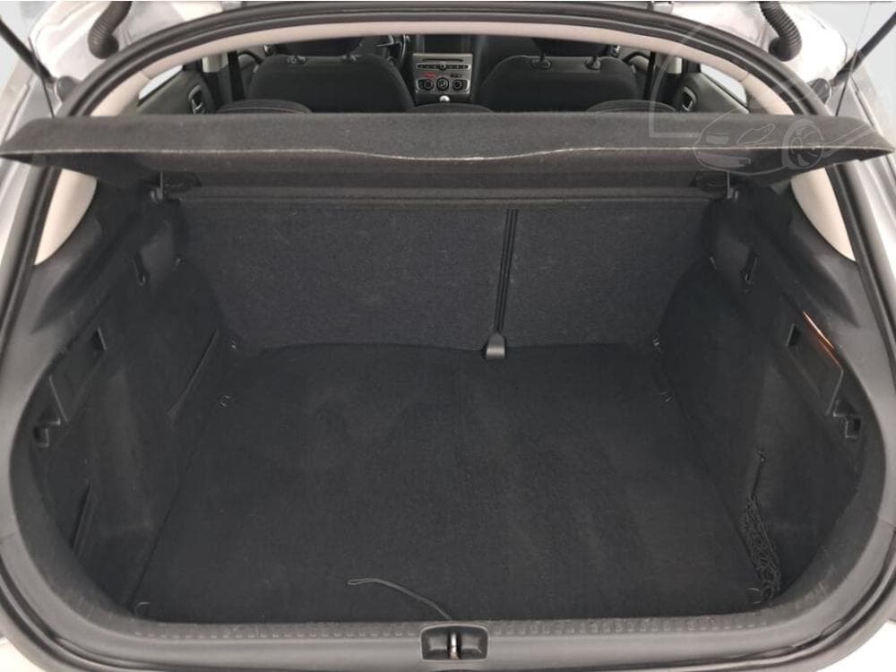 2016 Citroen C4 - 14
