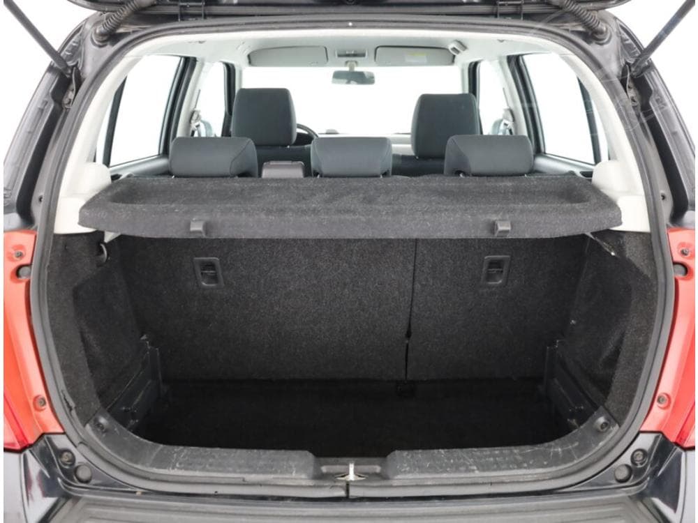 2010 Suzuki SWIFT - 13