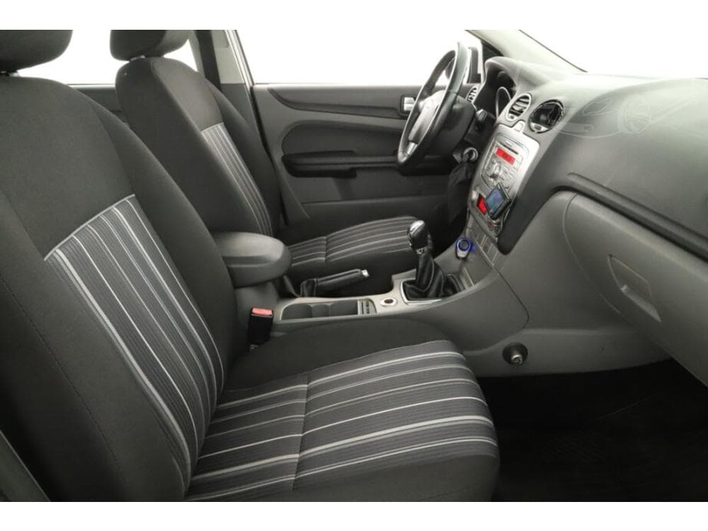 2009 Ford FOCUS - 7