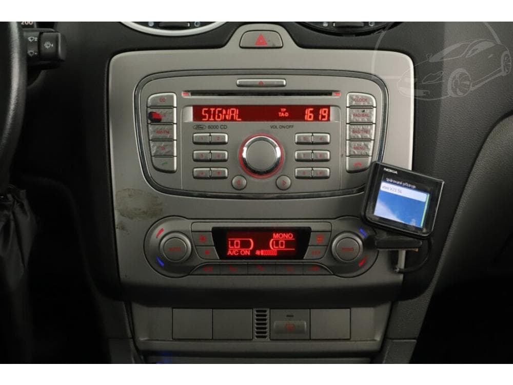 2009 Ford FOCUS - 8