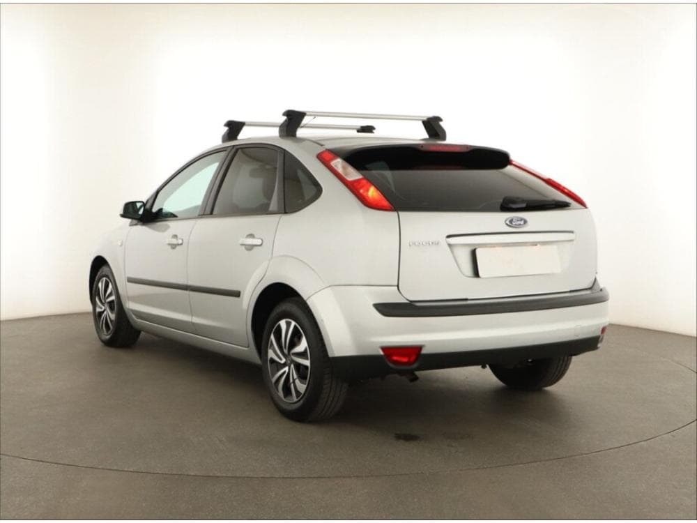 2006 Ford FOCUS - 4