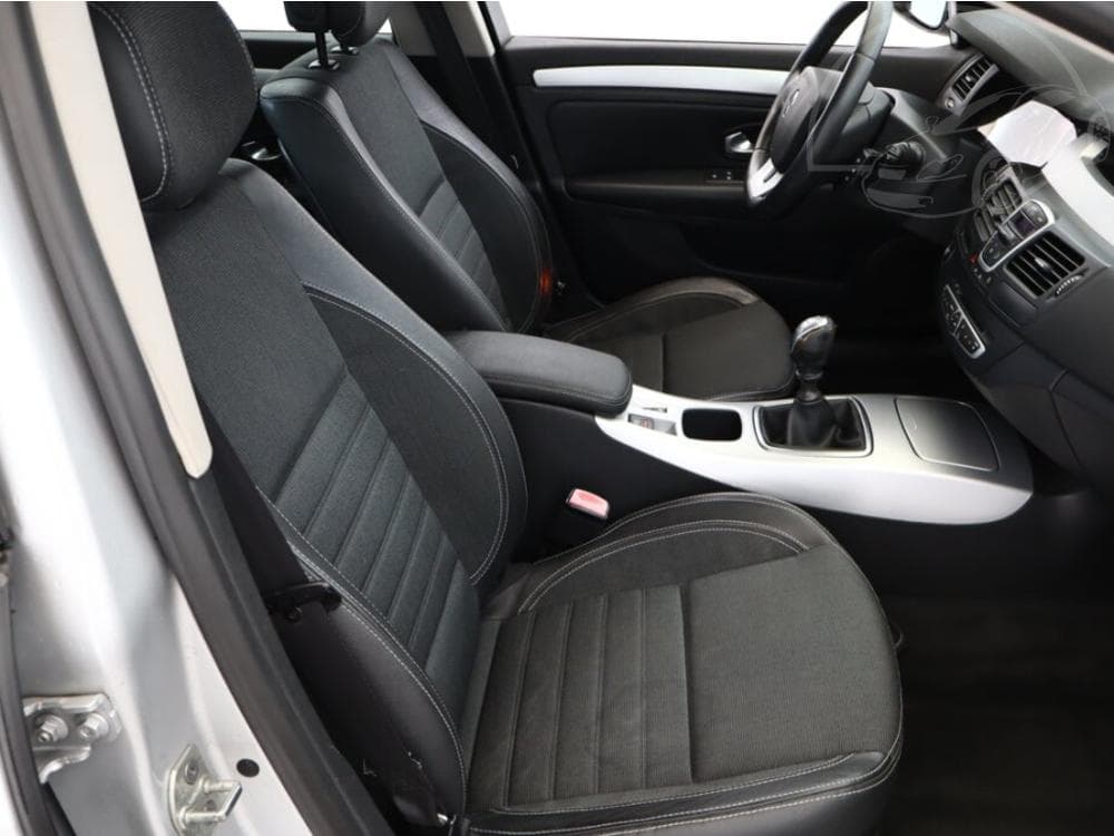2008 Renault LAGUNA - 7