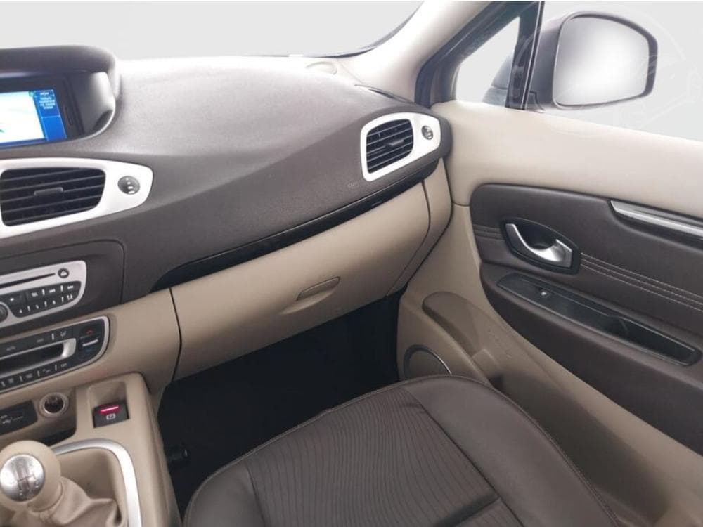 2009 Renault SCENIC - 8