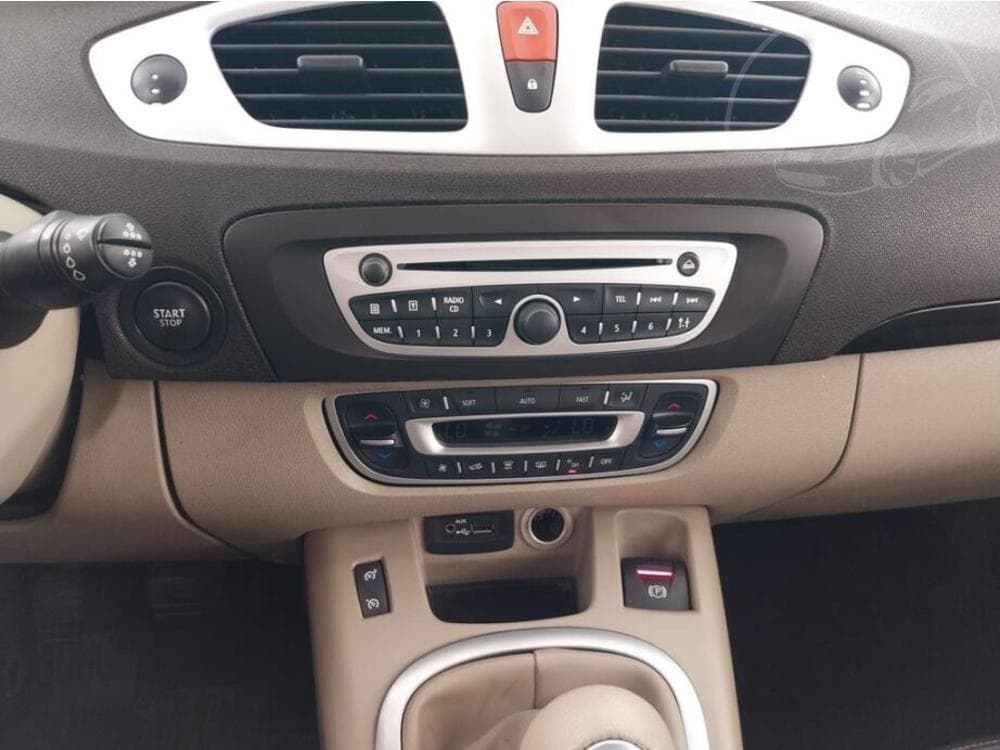 2009 Renault SCENIC - 12
