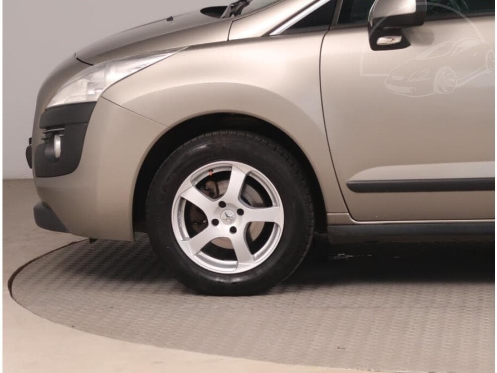 2010 Peugeot 3008 - 14