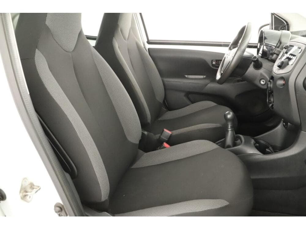 2021 Toyota AYGO - 7