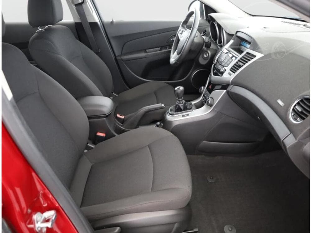 2012 Chevrolet CRUZE - 7