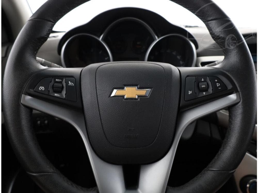 2012 Chevrolet CRUZE - 8