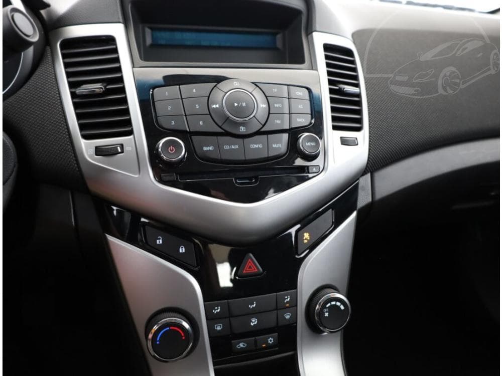 2012 Chevrolet CRUZE - 10