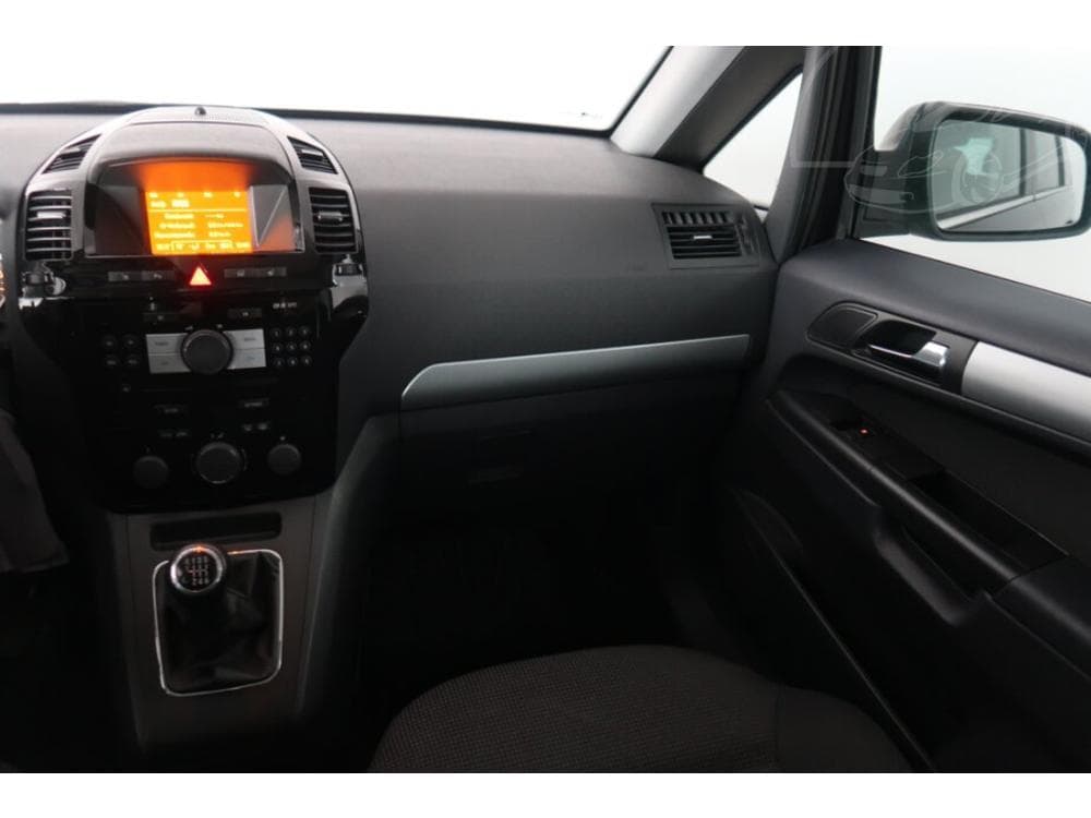 2013 Opel ZAFIRA - 8