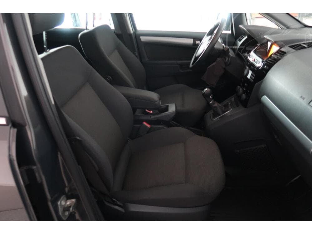 2013 Opel ZAFIRA - 9