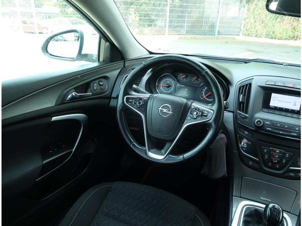 2015 Opel INSIGNIA - 7