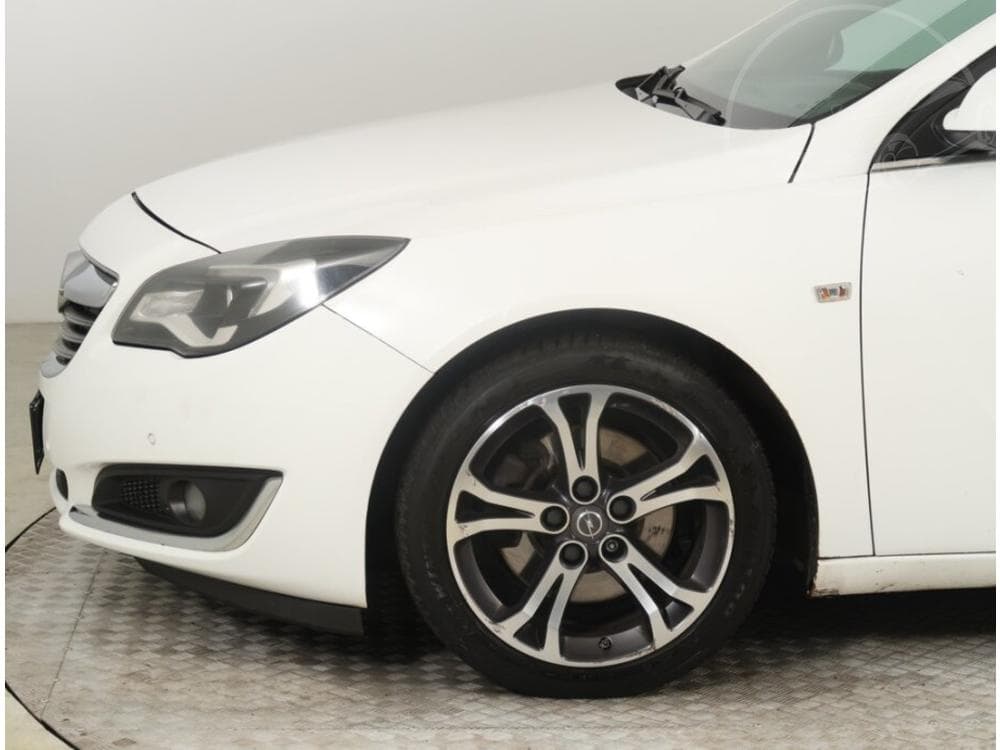 2015 Opel INSIGNIA - 14