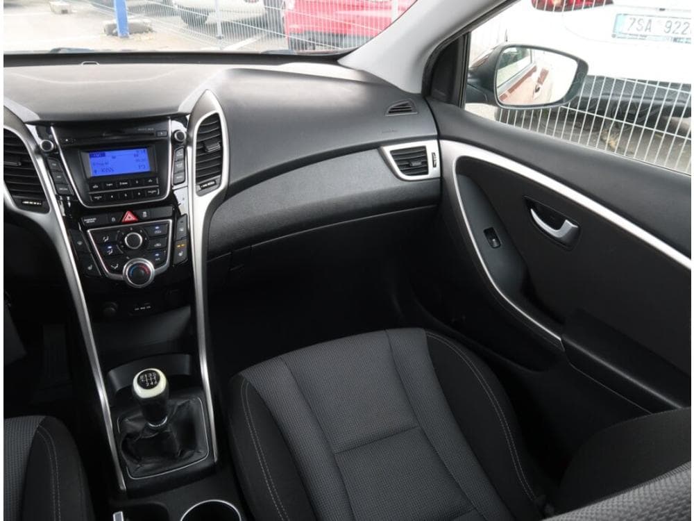 2012 Hyundai i30 - 8