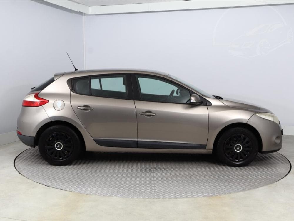 2009 Renault MEGANE - 6