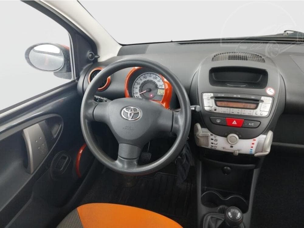 2012 Toyota AYGO - 7