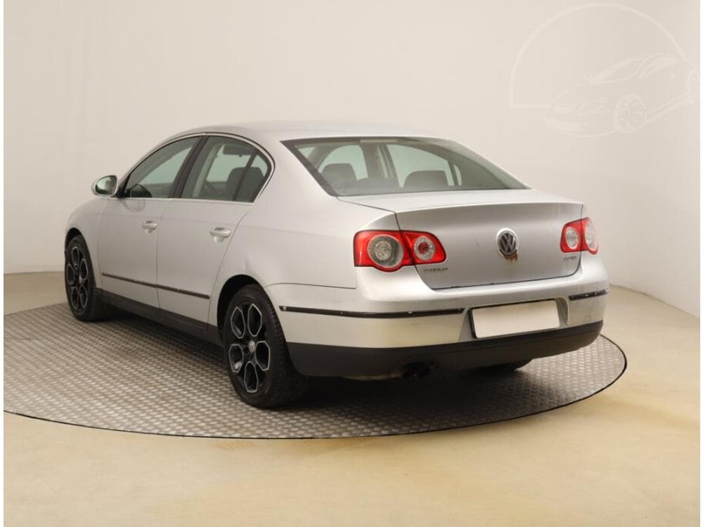2007 Volkswagen PASSAT - 4
