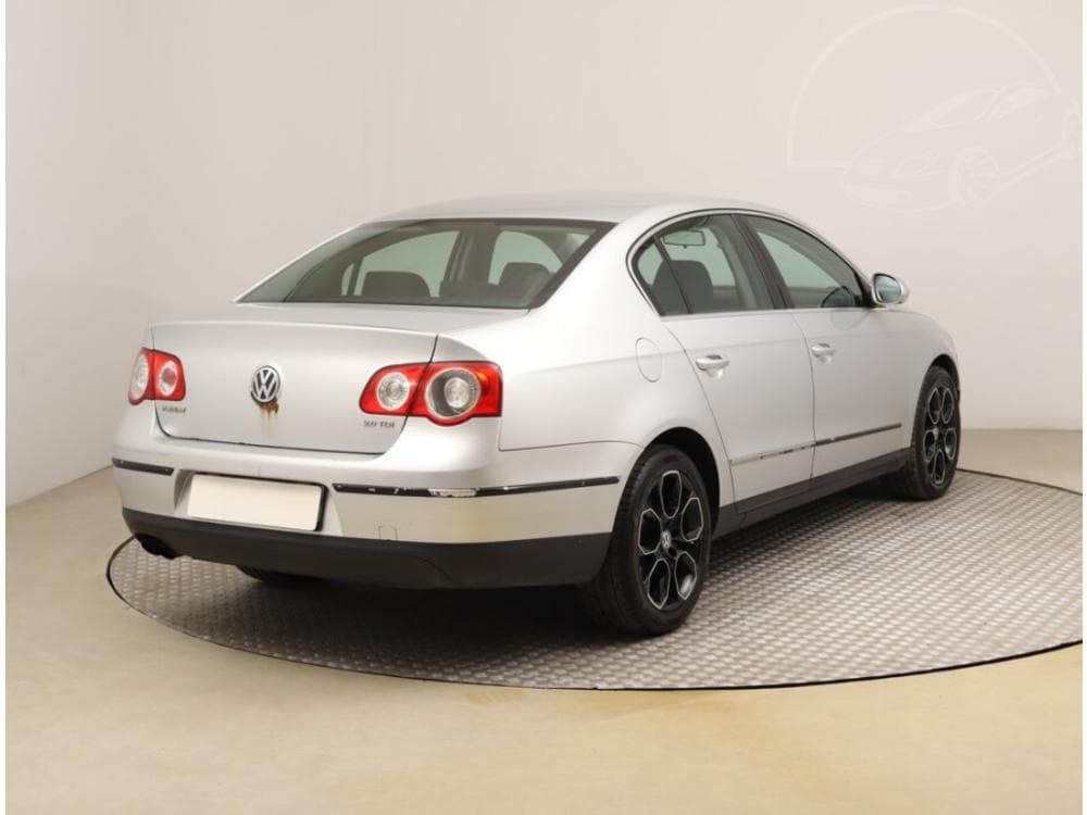 2007 Volkswagen PASSAT - 5