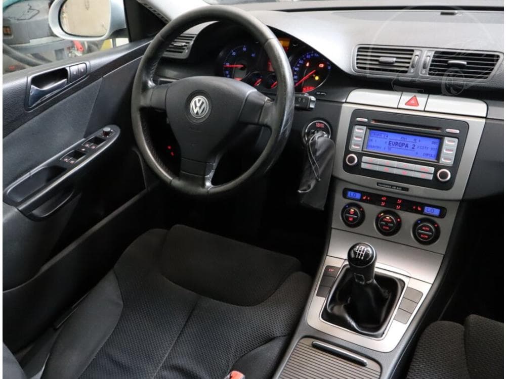 2007 Volkswagen PASSAT - 7