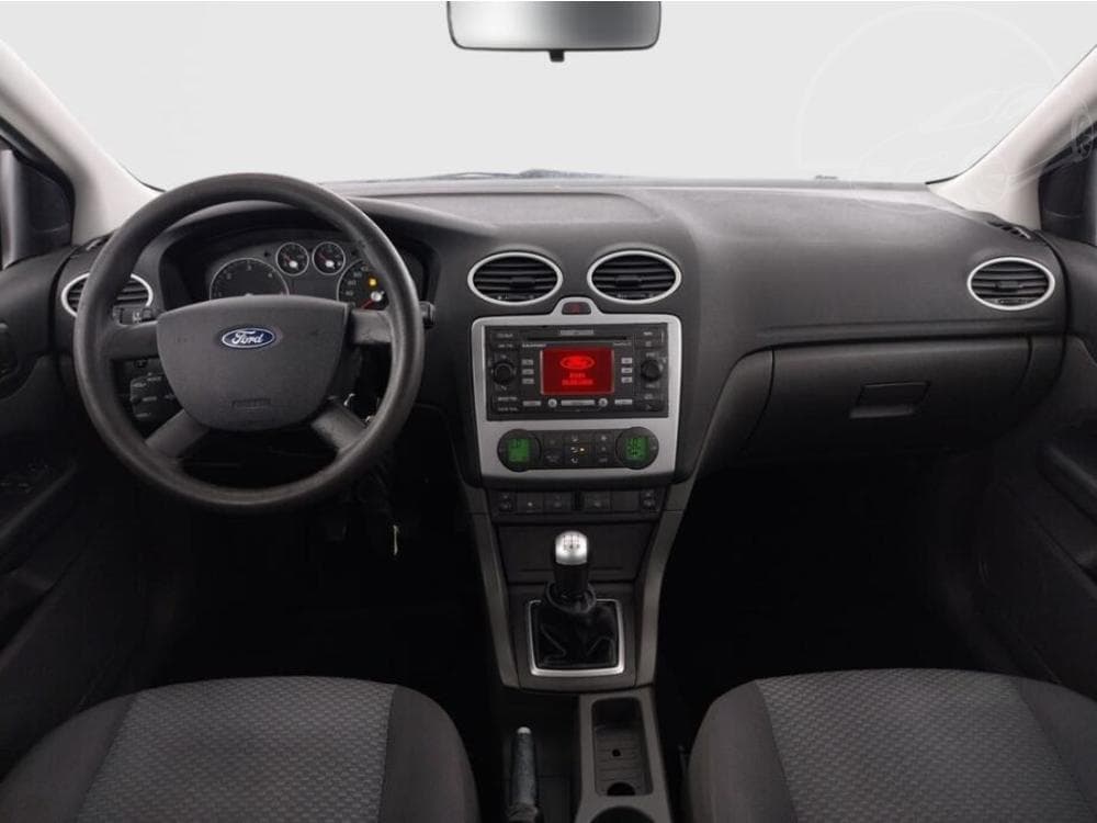 2005 Ford FOCUS - 8