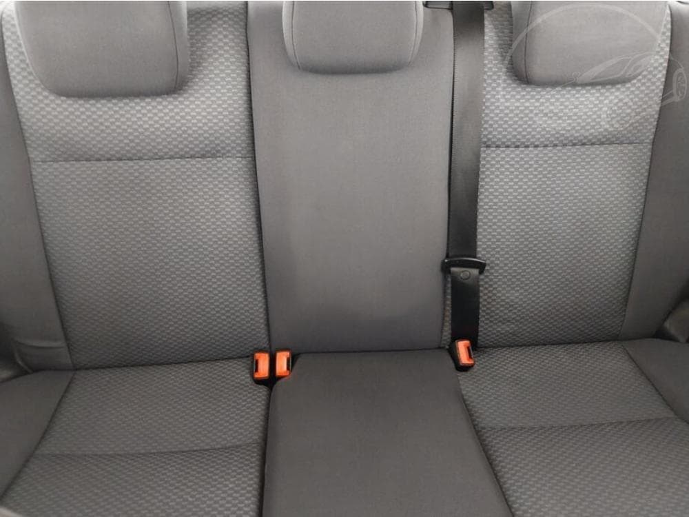 2005 Ford FOCUS - 10
