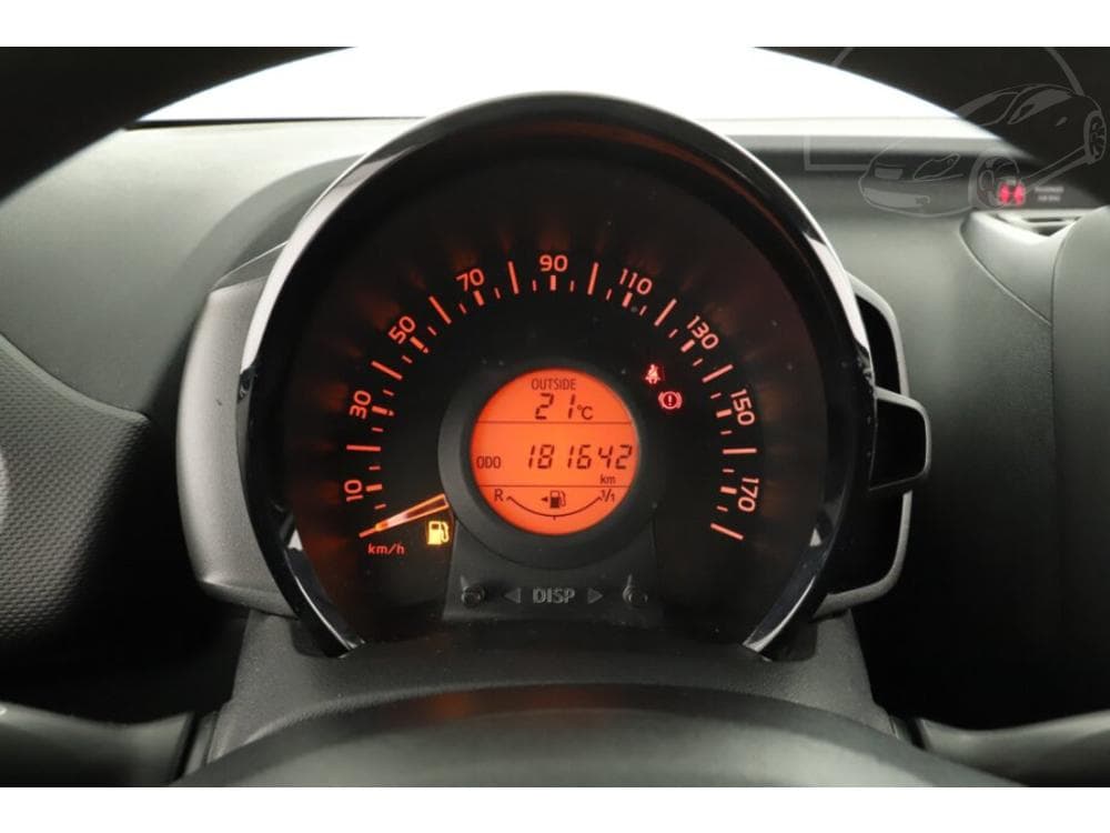 2021 Toyota AYGO - 8