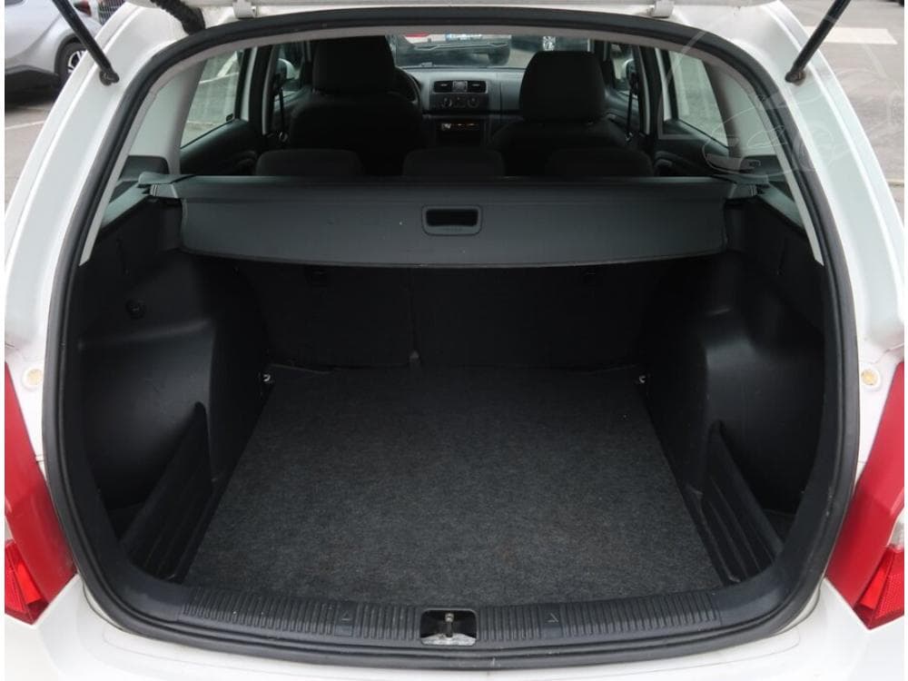 2011 Škoda FABIA - 13