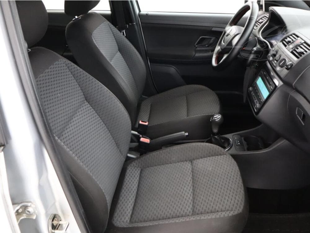 2010 Škoda FABIA - 7