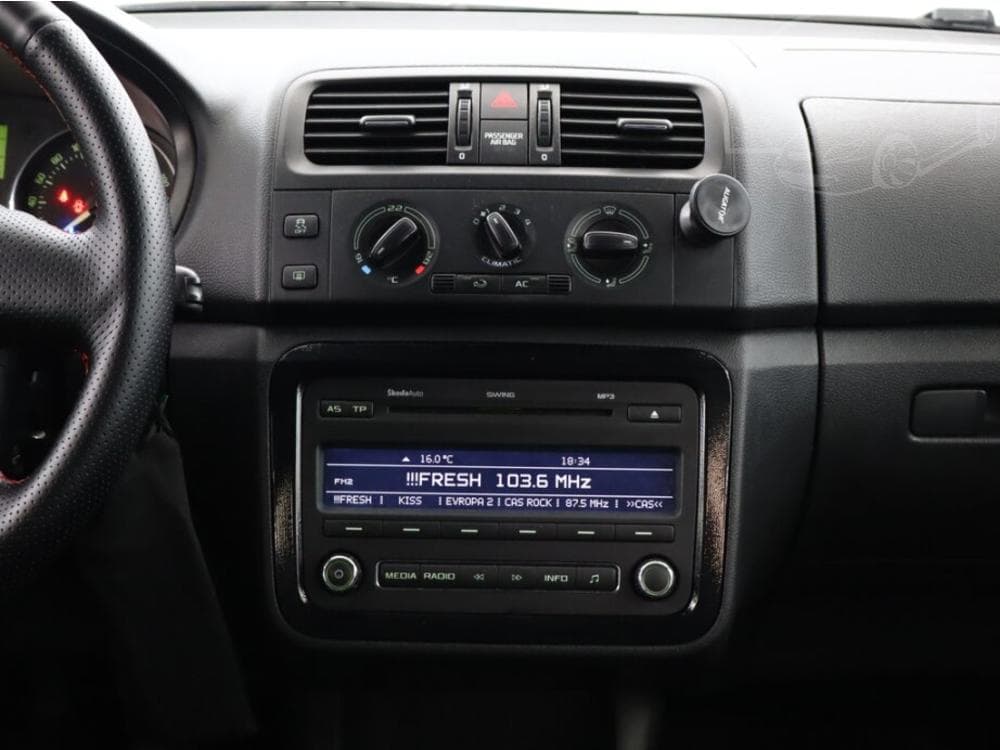 2010 Škoda FABIA - 10