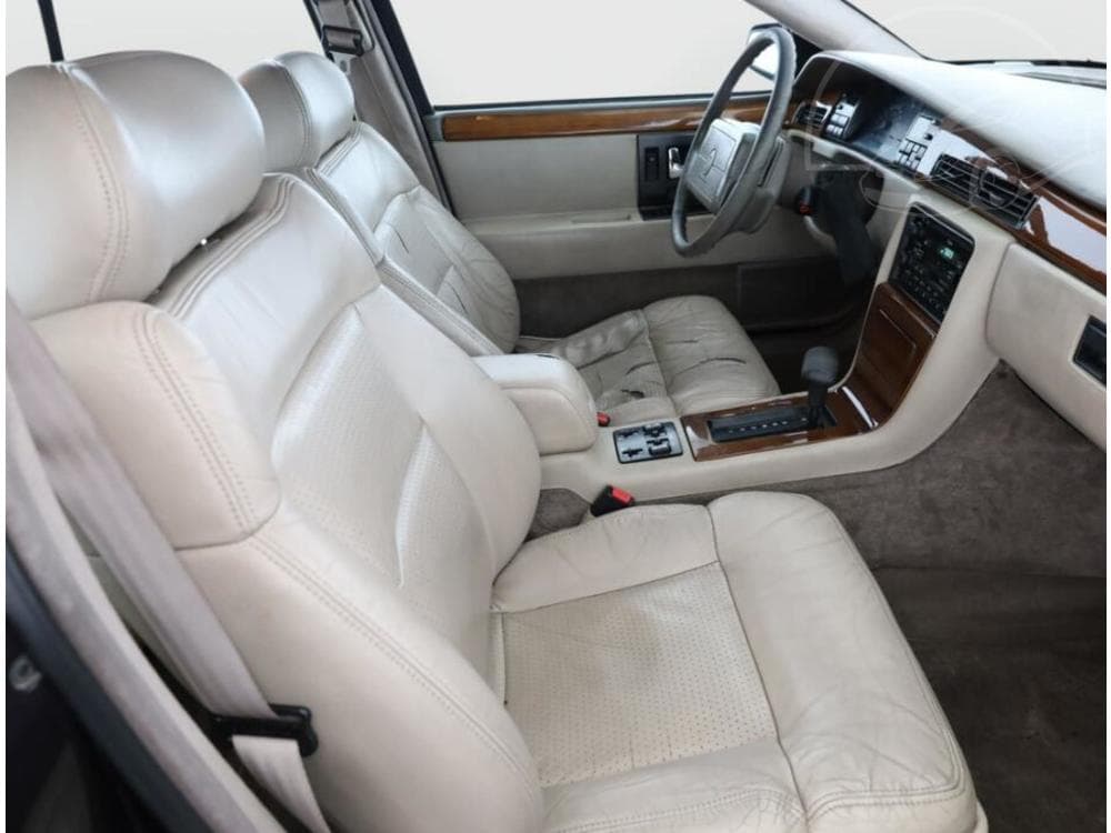 1993 Cadillac SEVILLE - 7