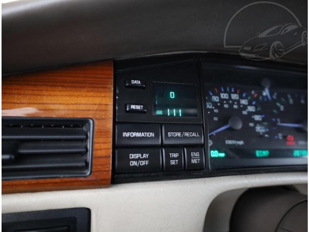 1993 Cadillac SEVILLE - 14