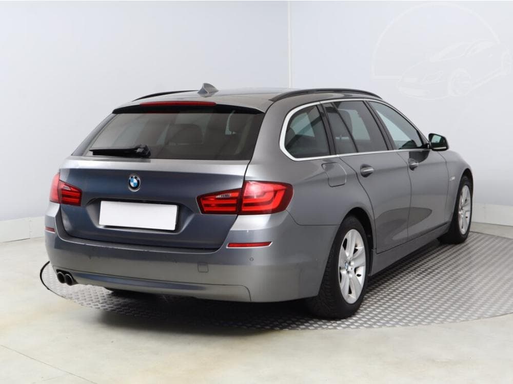 2012 BMW 5-SERIES - 5