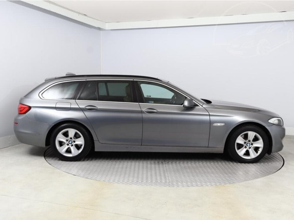 2012 BMW 5-SERIES - 6