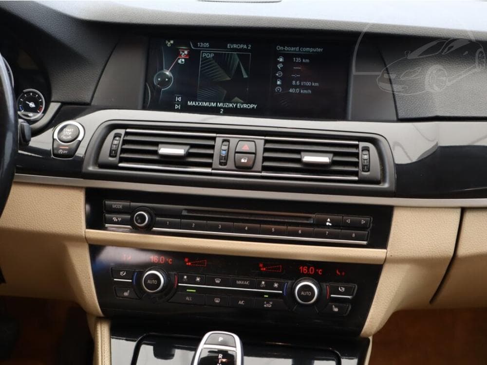 2012 BMW 5-SERIES - 10