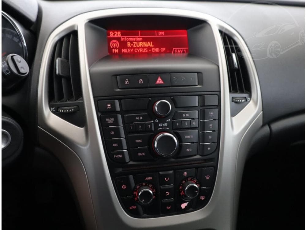 2011 Opel ASTRA - 10