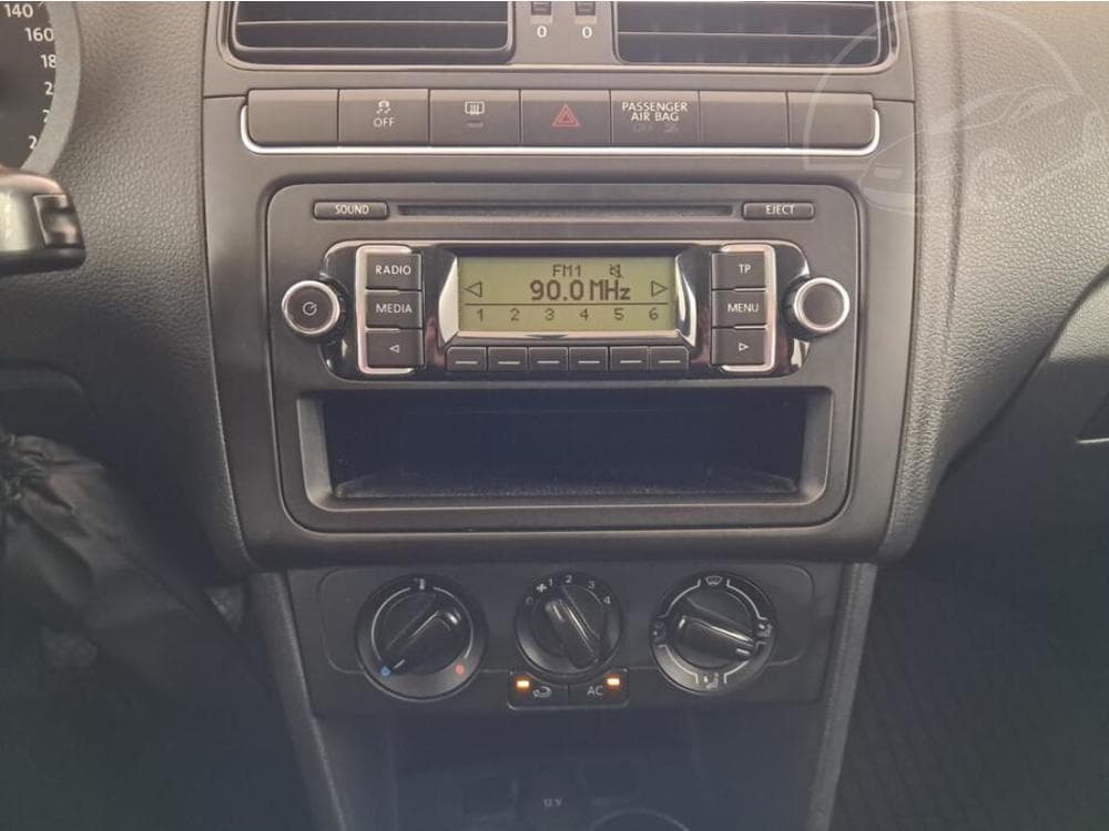 2010 Volkswagen POLO - 12