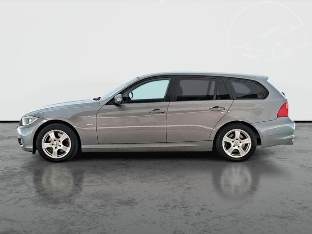 2010 BMW 3-SERIES - 3