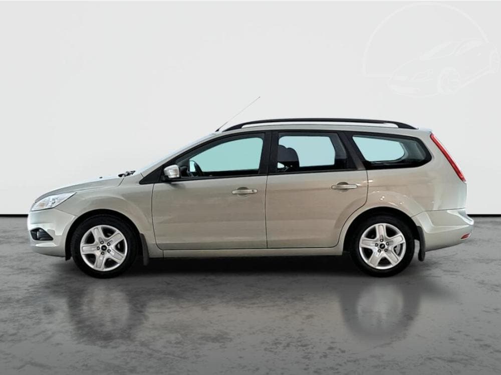 2010 Ford FOCUS - 3