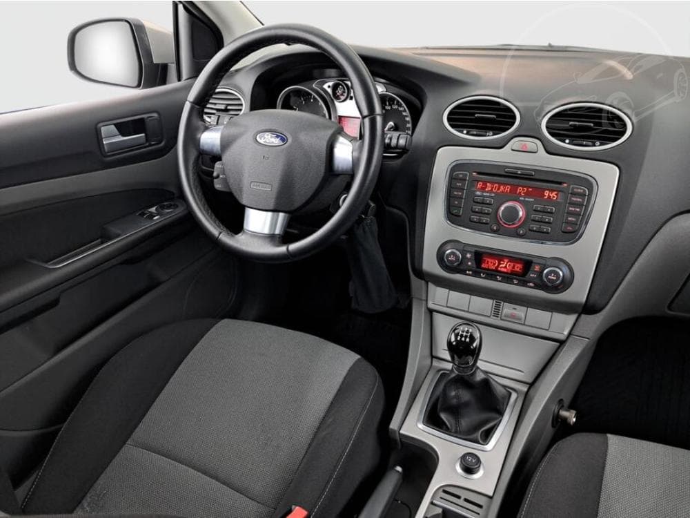 2010 Ford FOCUS - 7