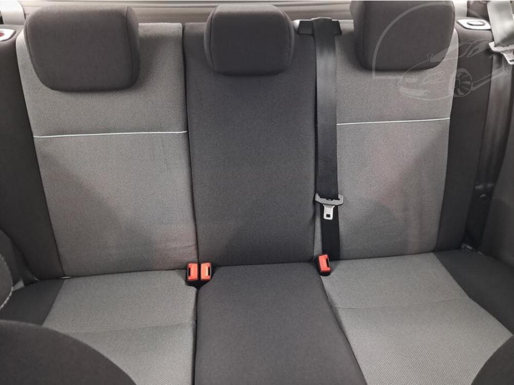2010 Ford FOCUS - 10