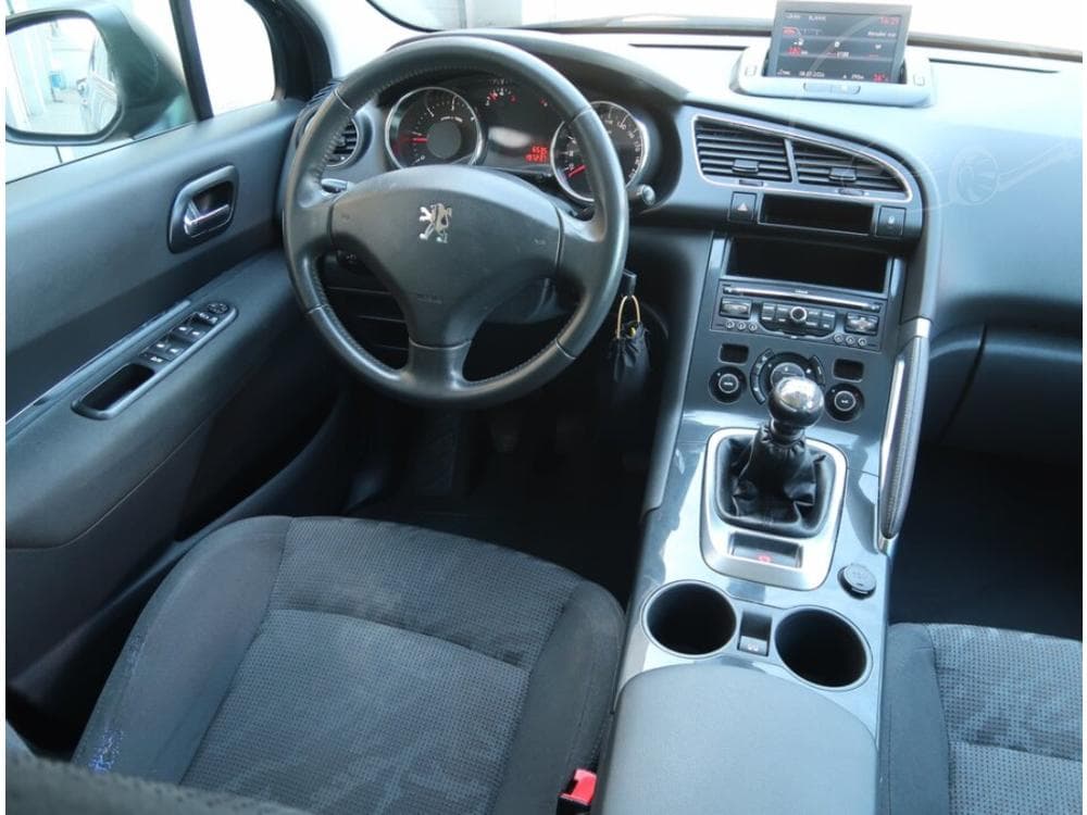2012 Peugeot 3008 - 7